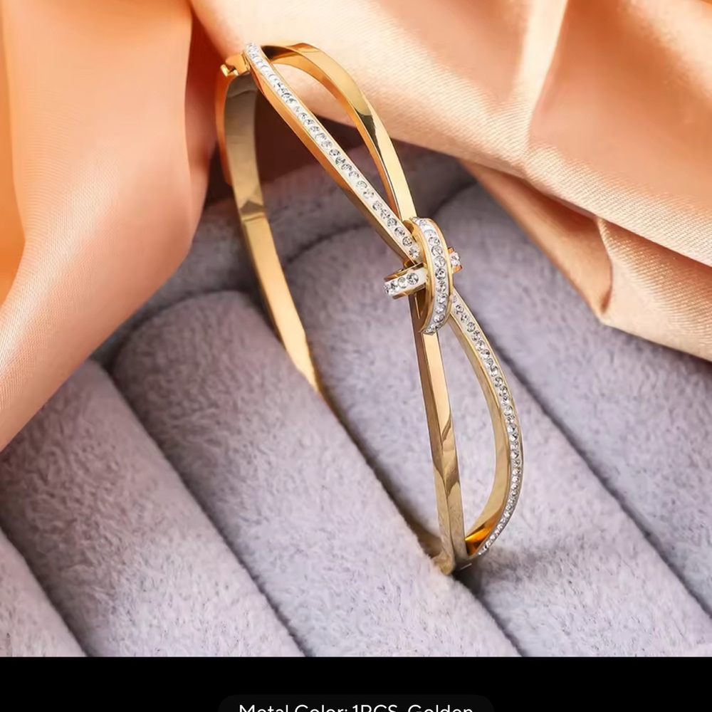 Elegant 18k Gold Plated stainless steel Bangle with Crystal Accents
